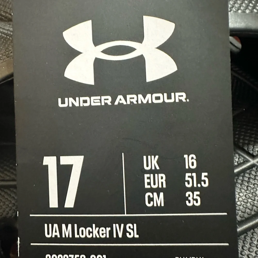 🆕Under Armour Locker IV Slides